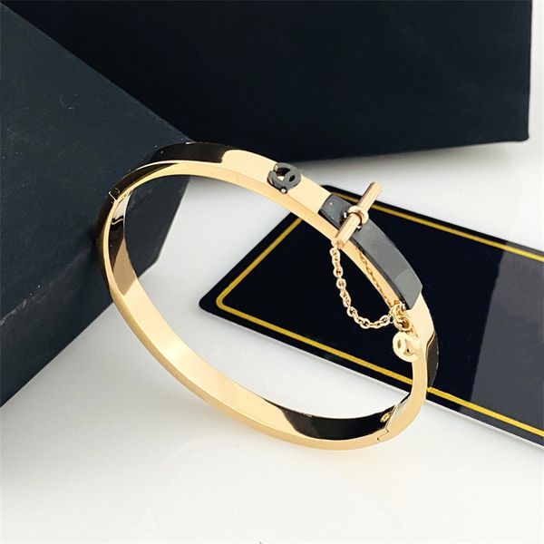 Luxury Designer Bracelets Elegant Gold and Silver Bracelet Fashion men Women Jewelry Accessories