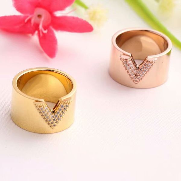 Europe America Style Fashion Men Lady Women Titanium steel Settings Diamond Engraved V Initials Wide Rings Ring
